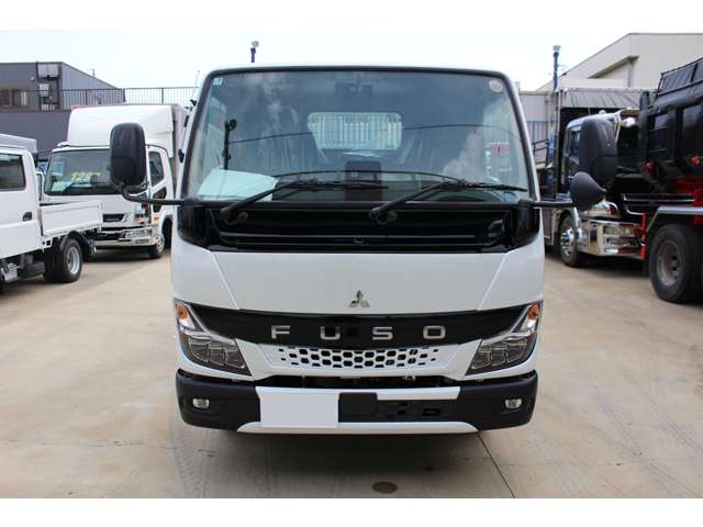 Mitsubishi Fuso Canter 2