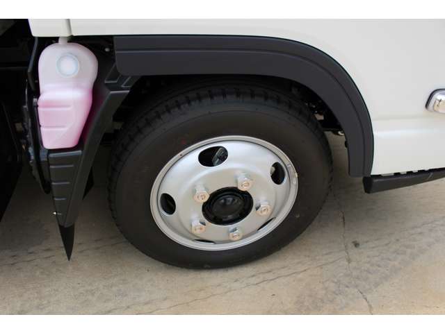 Mitsubishi Fuso Canter 8