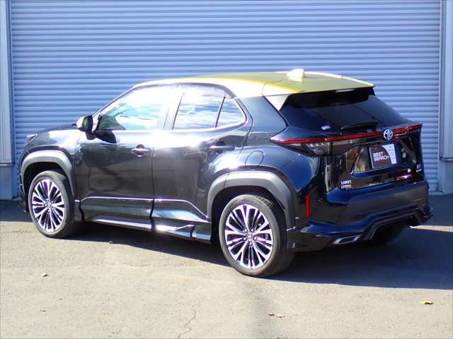 Toyota Yaris Cross 4
