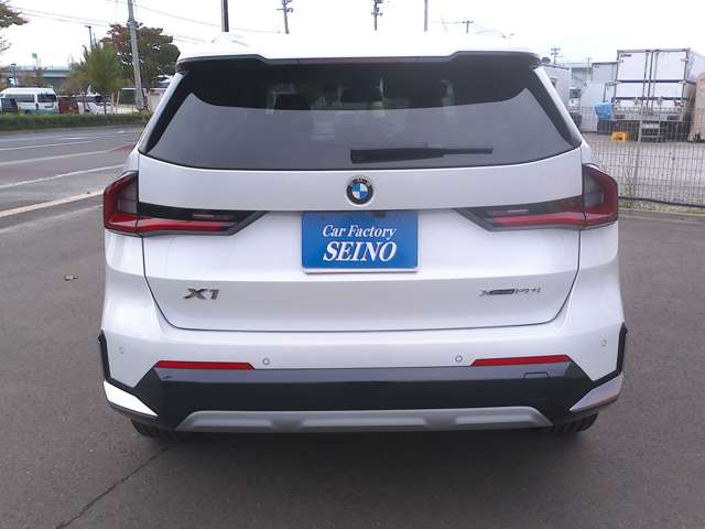 BMW X1 6