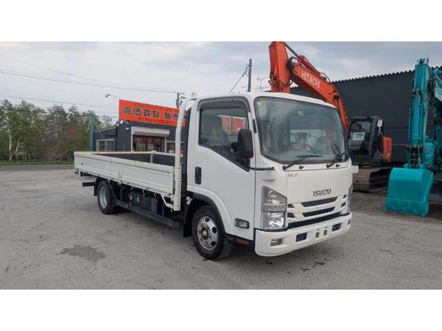 Isuzu Elf 3