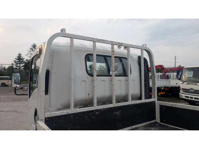 Isuzu Elf 9