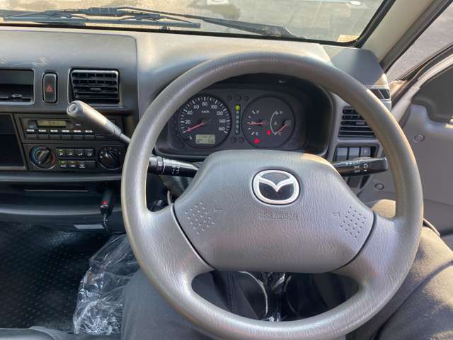 Mazda Bongo Truck 11