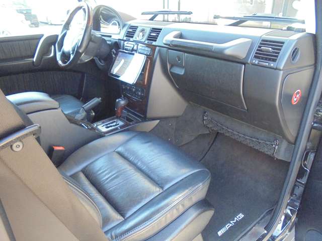 Mercedes-Benz G-Class 11