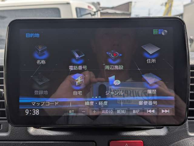 Toyota Hiace Van 11