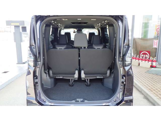 Toyota Voxy 7