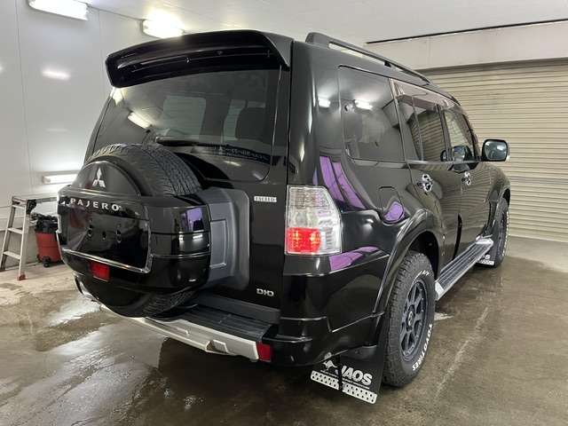 Mitsubishi Pajero 11