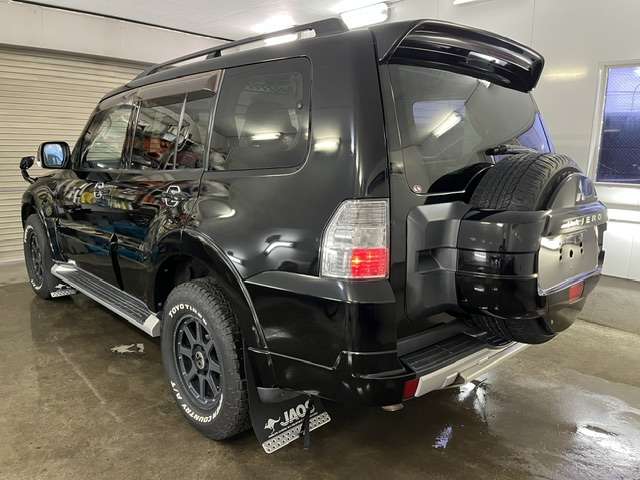 Mitsubishi Pajero 12
