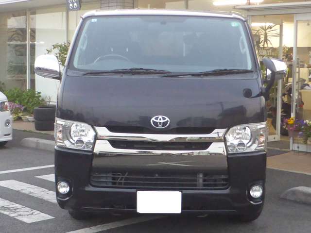 Toyota Hiace Van 2