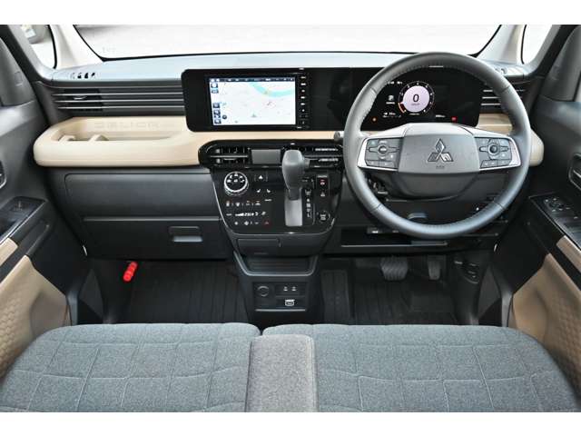 Mitsubishi Delica Mini 3