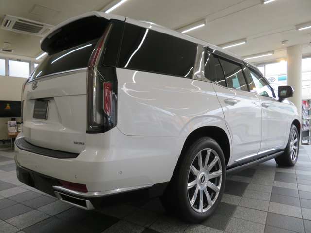 Cadillac エスカレード 8