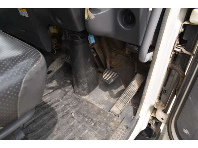 Isuzu Forward 9