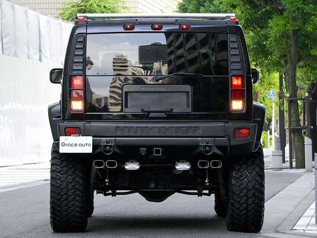 Hummer H2 8