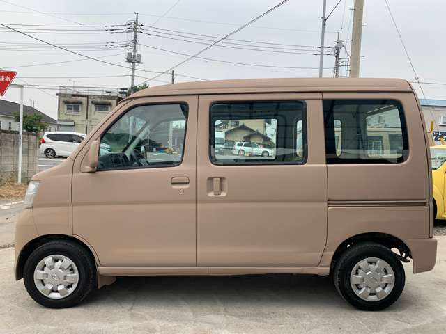 Daihatsu Hijet Cargo 9
