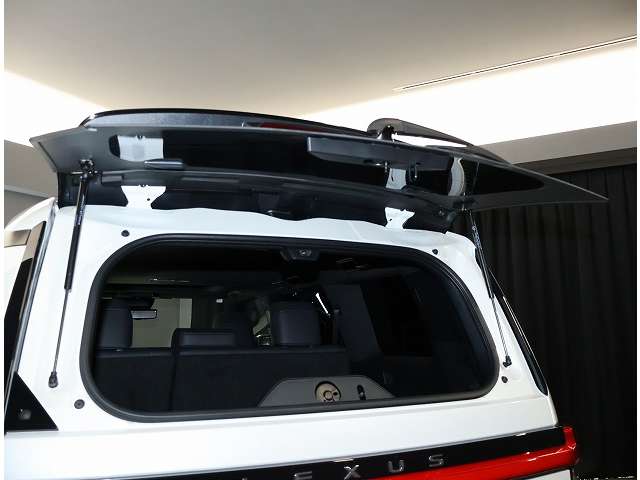 Lexus GX 8