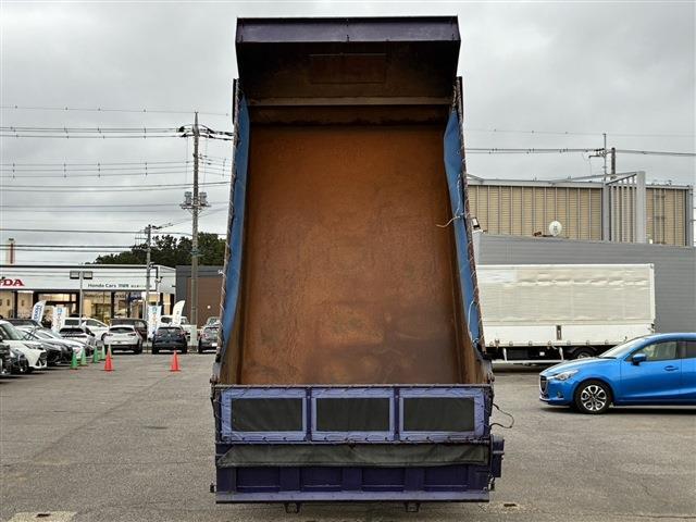 Mitsubishi Fuso Canter 8