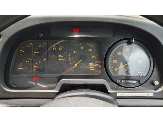 Isuzu Giga 11
