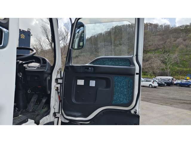 Isuzu Giga 12