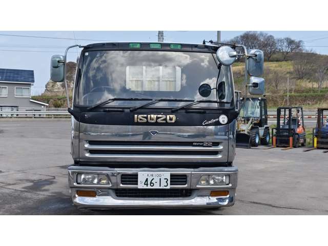 Isuzu Giga 2