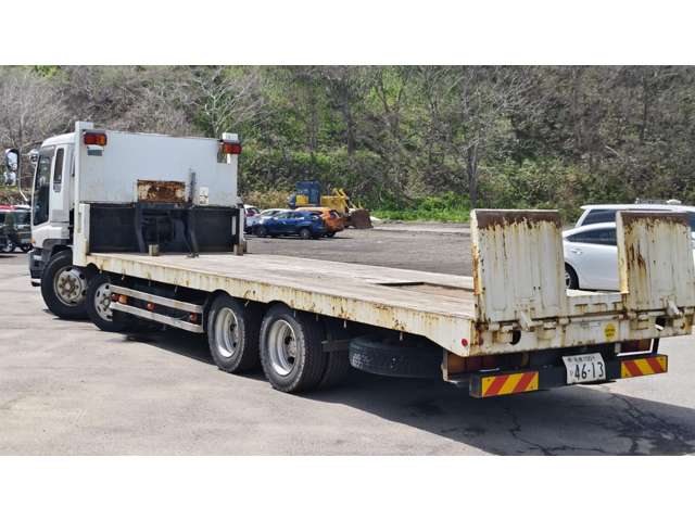 Isuzu Giga 5