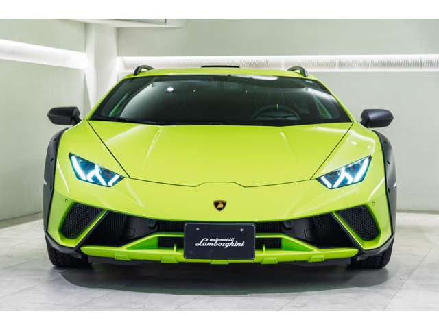 Lamborghini ウラカンステラート 4