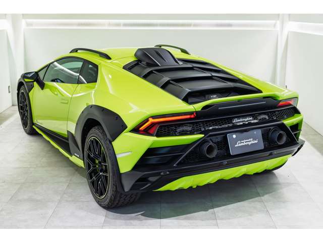 Lamborghini ウラカンステラート 8