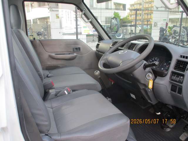 Mazda Bongo Truck 2