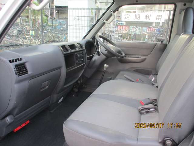 Mazda Bongo Truck 3