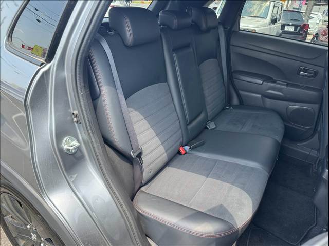 Mitsubishi RVR 12