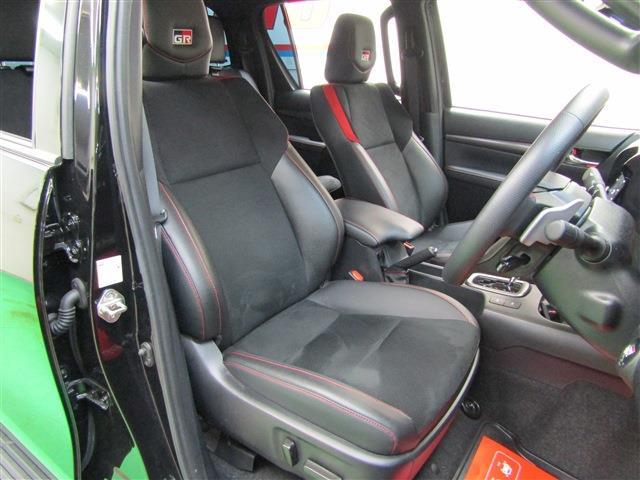 Toyota Hilux 8