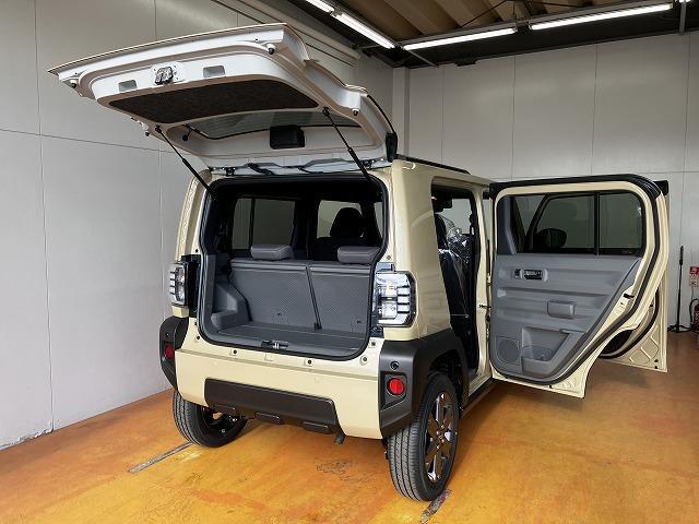 Daihatsu Taft 9