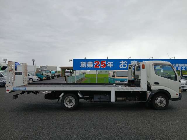Hino Dutro 5
