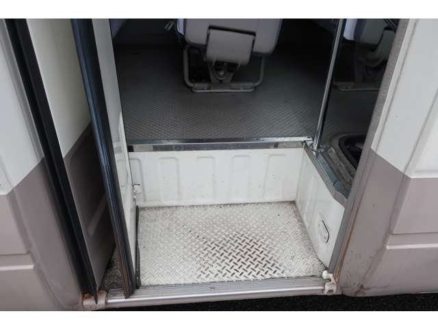 Hino Liesse II 11