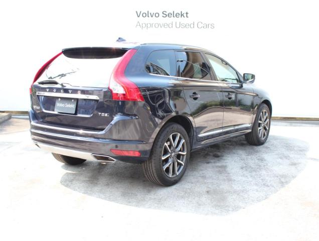 Volvo XC60 8