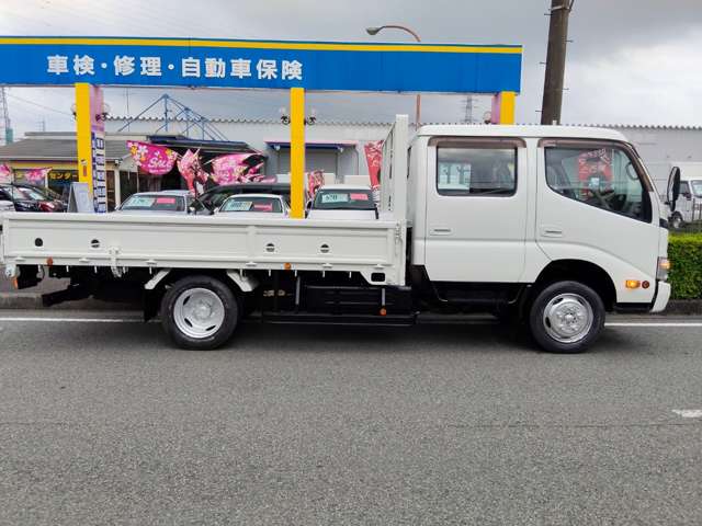 Hino Dutro 11