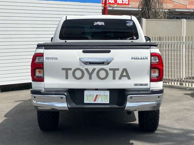 Toyota Hilux 8