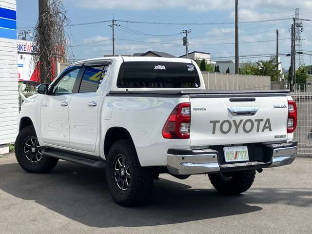 Toyota Hilux 9