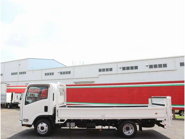 Isuzu Elf 12