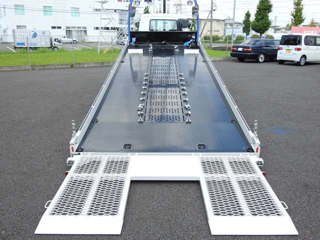 Mitsubishi Fuso Fighter 12