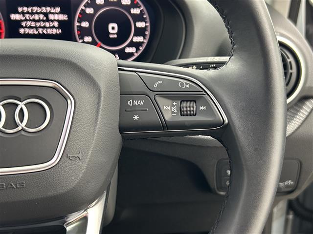 Audi Q2 10