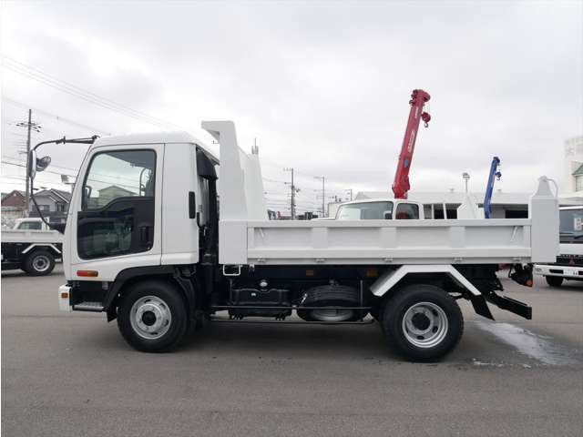 Isuzu Forward 3