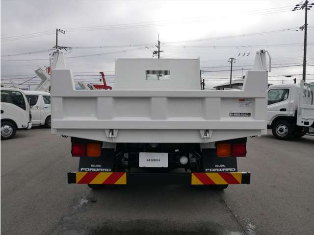 Isuzu Forward 5