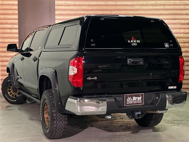Toyota Tundra 2