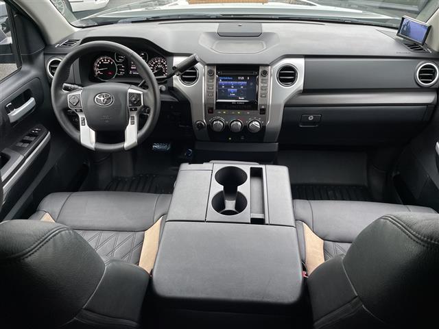 Toyota Tundra 3