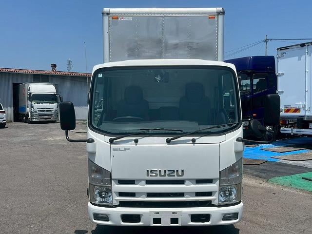 Isuzu Elf 2