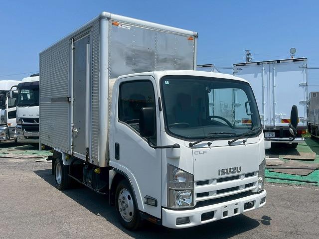 Isuzu Elf 4
