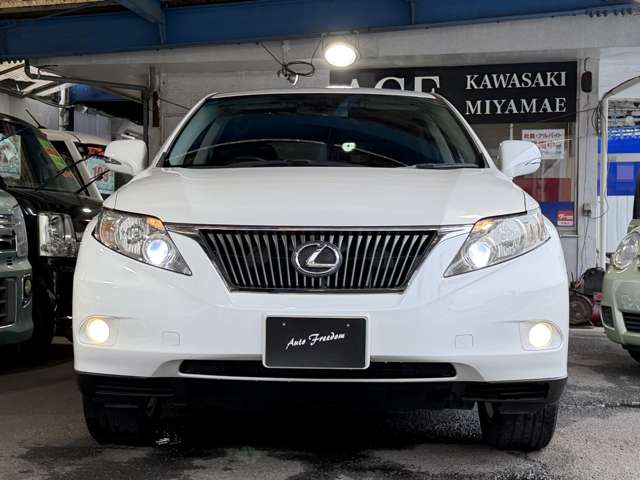 Lexus RX 9