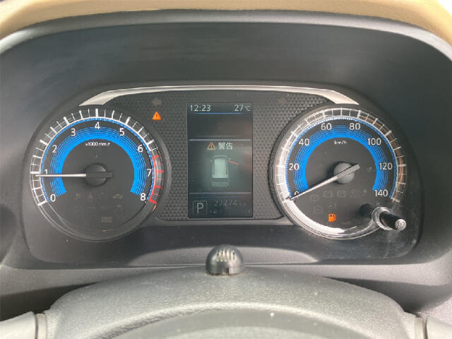 Mitsubishi eK X 11