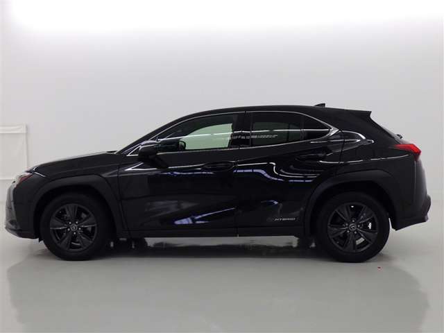 Lexus UX 5