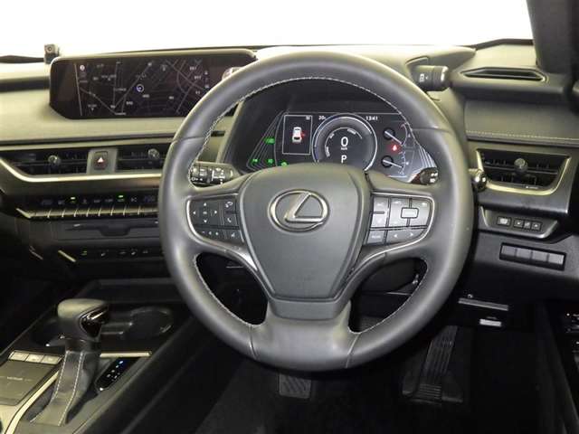 Lexus UX 9